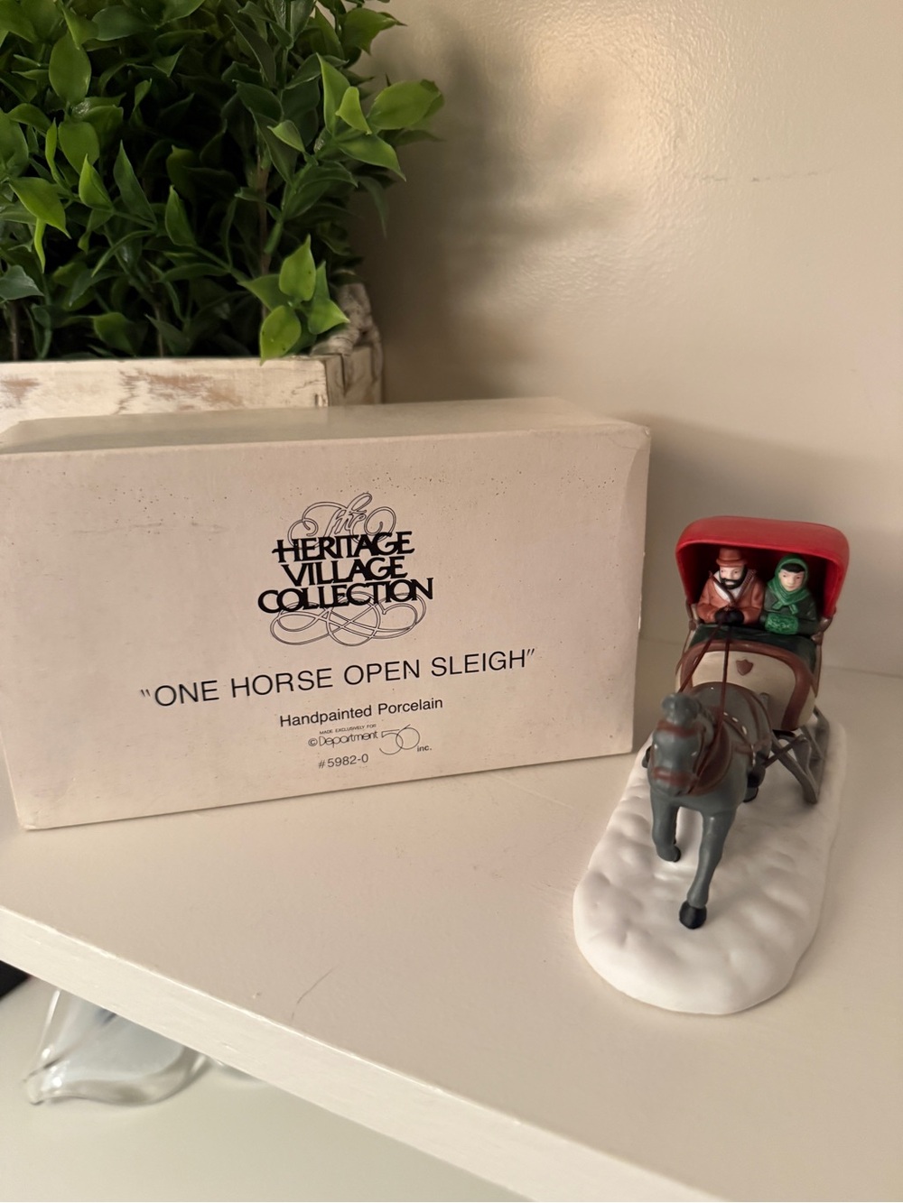 Department 56 Heritage Village Collection
"One Horse Open Sleigh" Figurine 1988